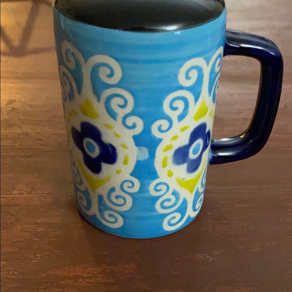 Geometric Salt Shaker - Picture 3 of 5